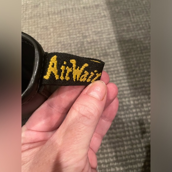 Dr. MARTENS ‘Air Wair’ 🆕 1460 8-Eye Boot - Black Classic Combat Boot. Size 39 🔥 - Picture 15 of 16